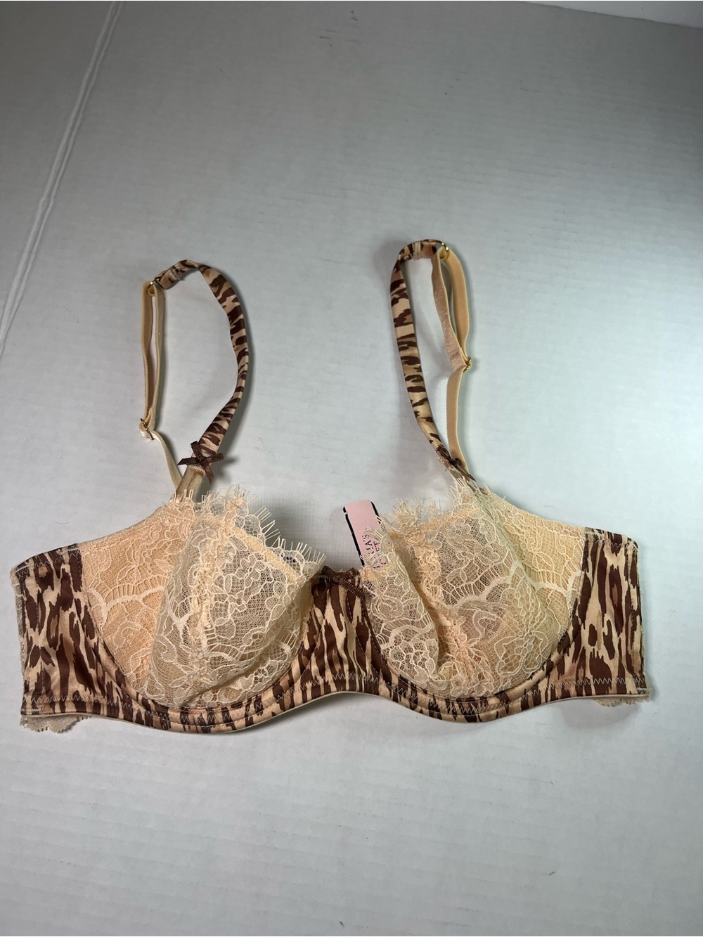 Victoria's Secret Leopard Lace Underwire Bra - Cream/Brown